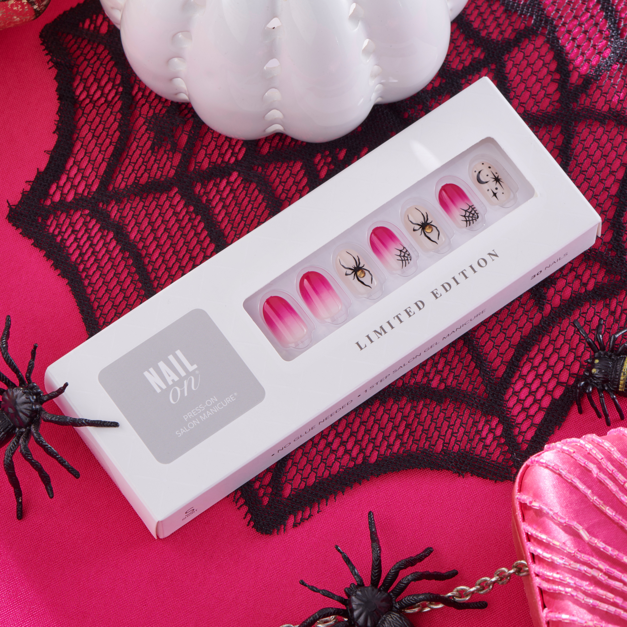 Web of Deceit - Short Oval Nail On Press On Manicure