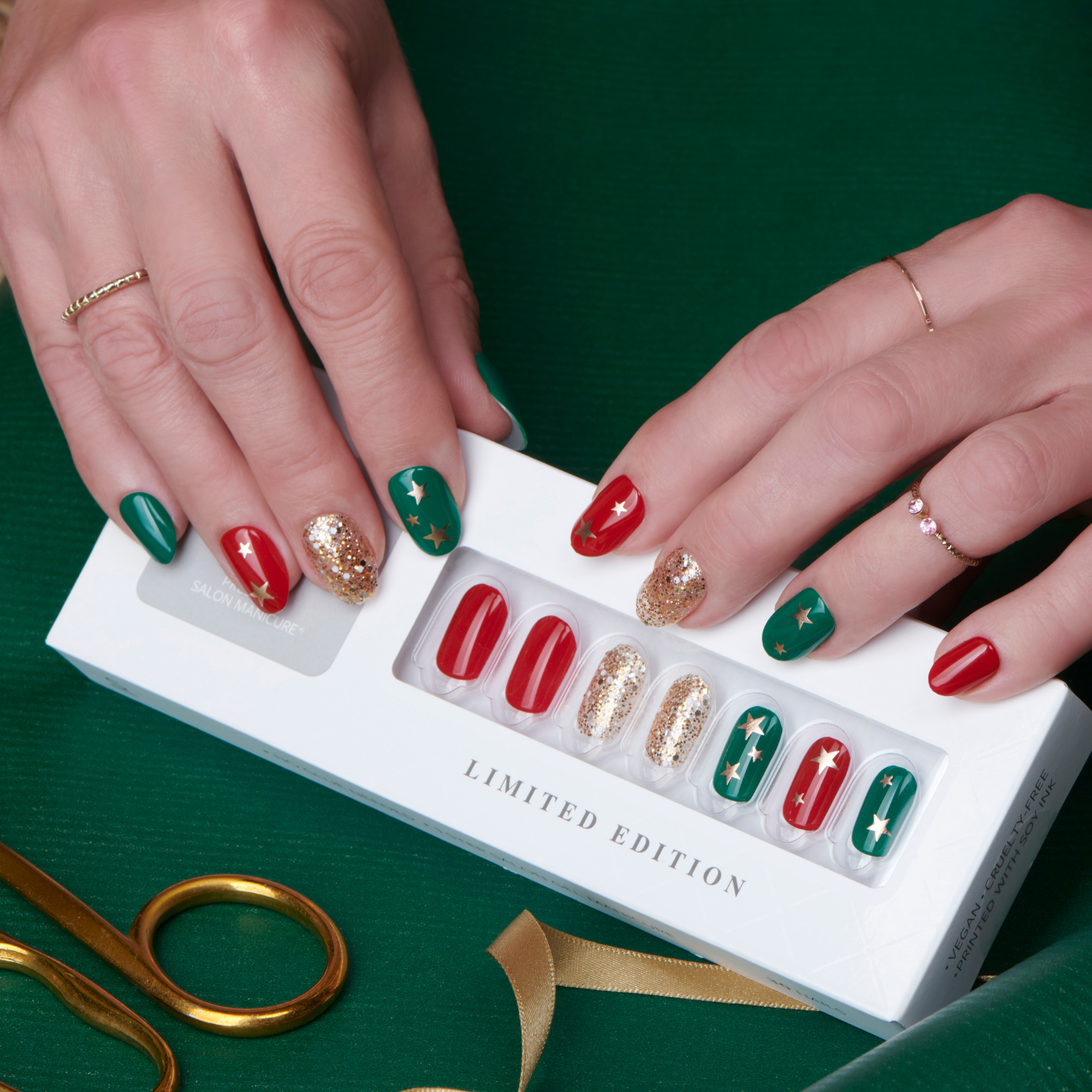 Noelle - Oval Nail On Press On Manicure