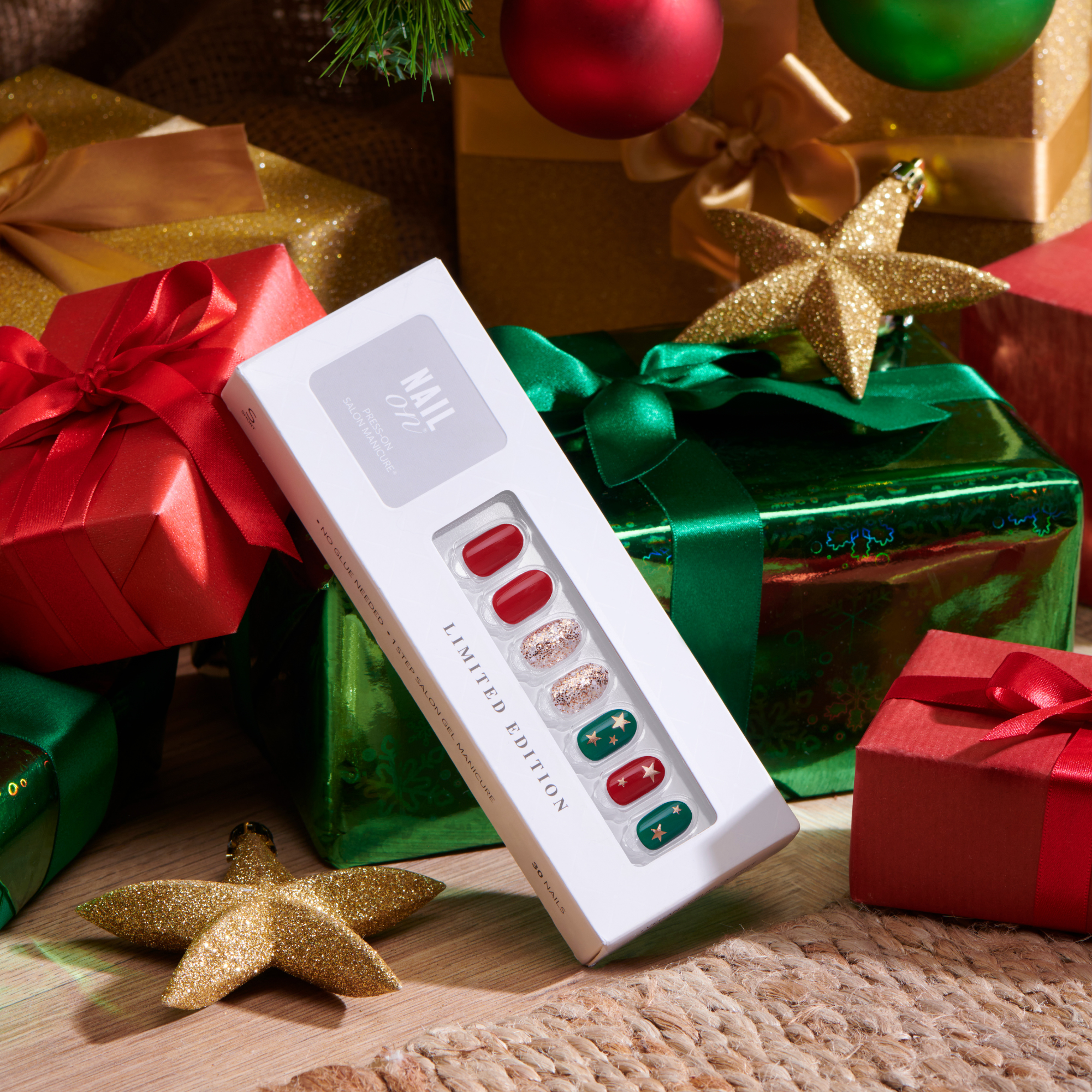 Noelle - Oval Nail On Press On Manicure