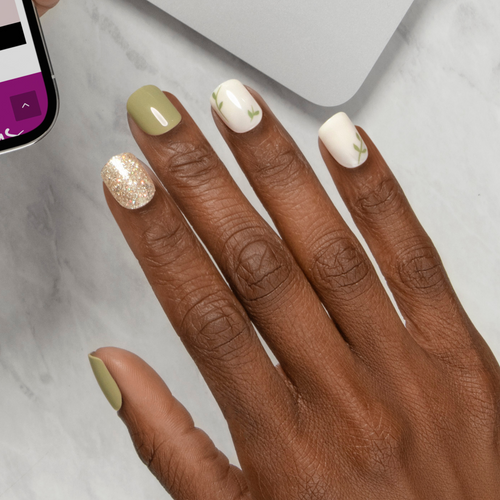 Secret Garden - Squoval Weekender Press On Manicure