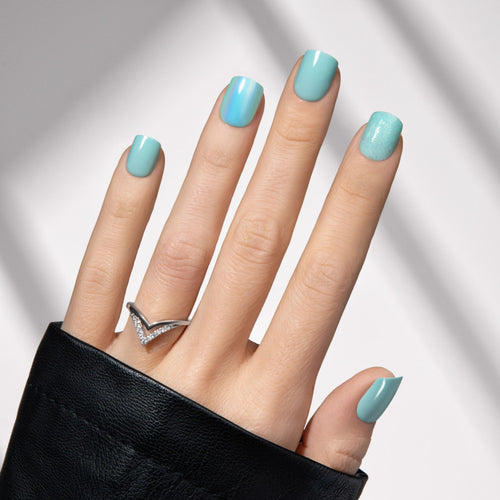 April Showers - Squoval Press On Manicure