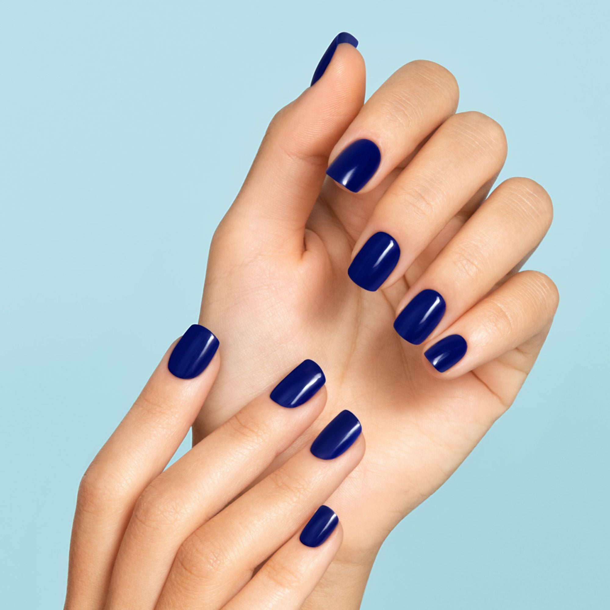 Meet Me - Short Squoval Nail On Press On Manicure