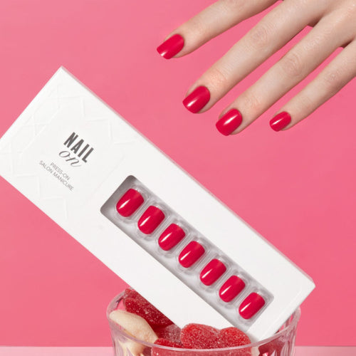 Vivid Pink - Squoval Weekender Press On Manicure