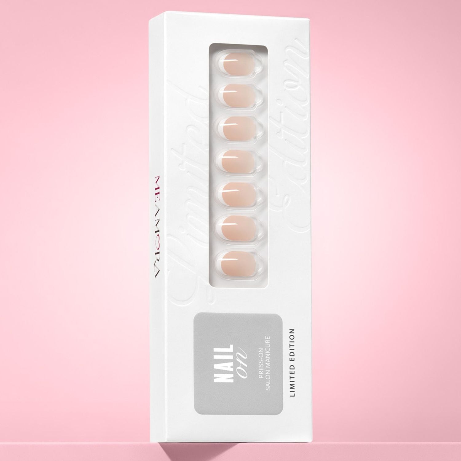 First Class - Short Oval Nail On Press On Manicure