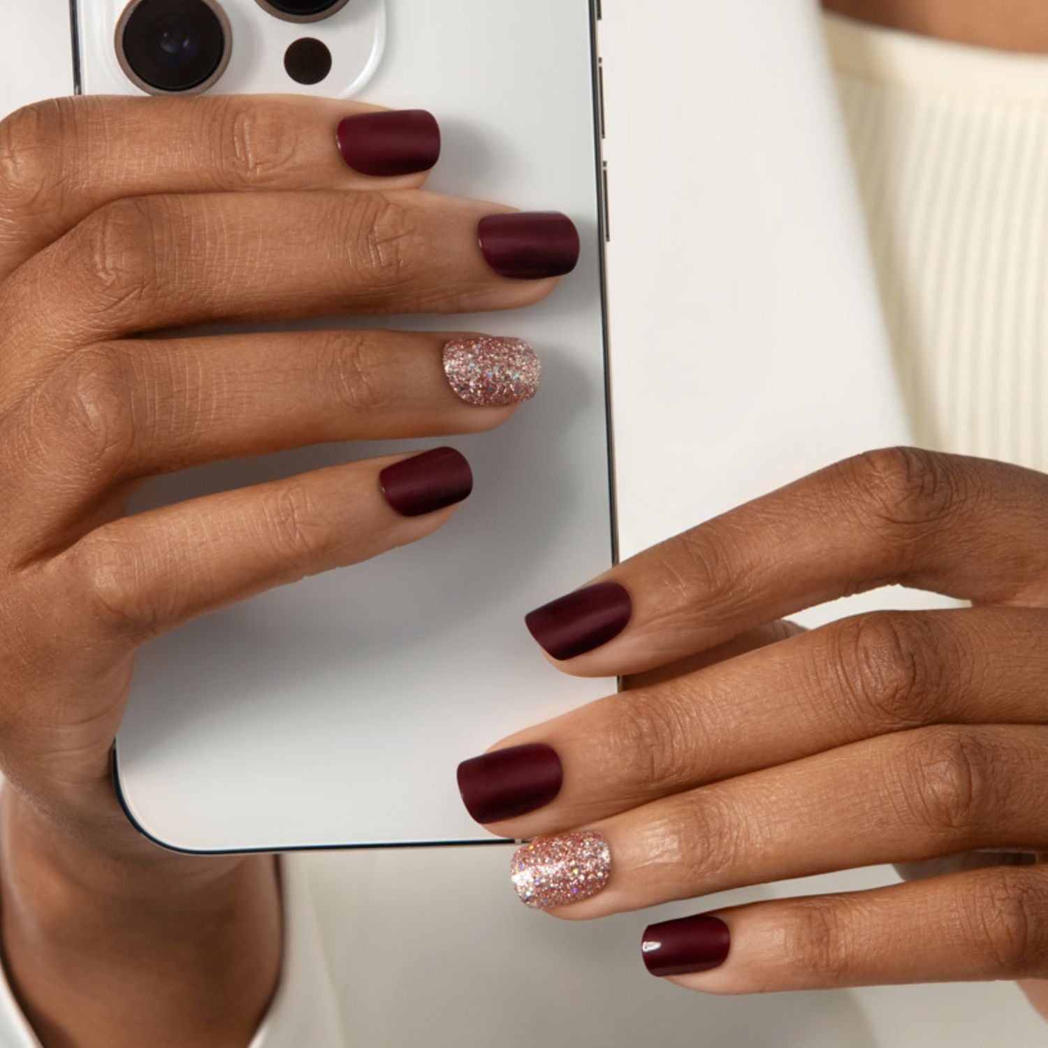 Jazz Club - Squoval Weekender Press On Manicure