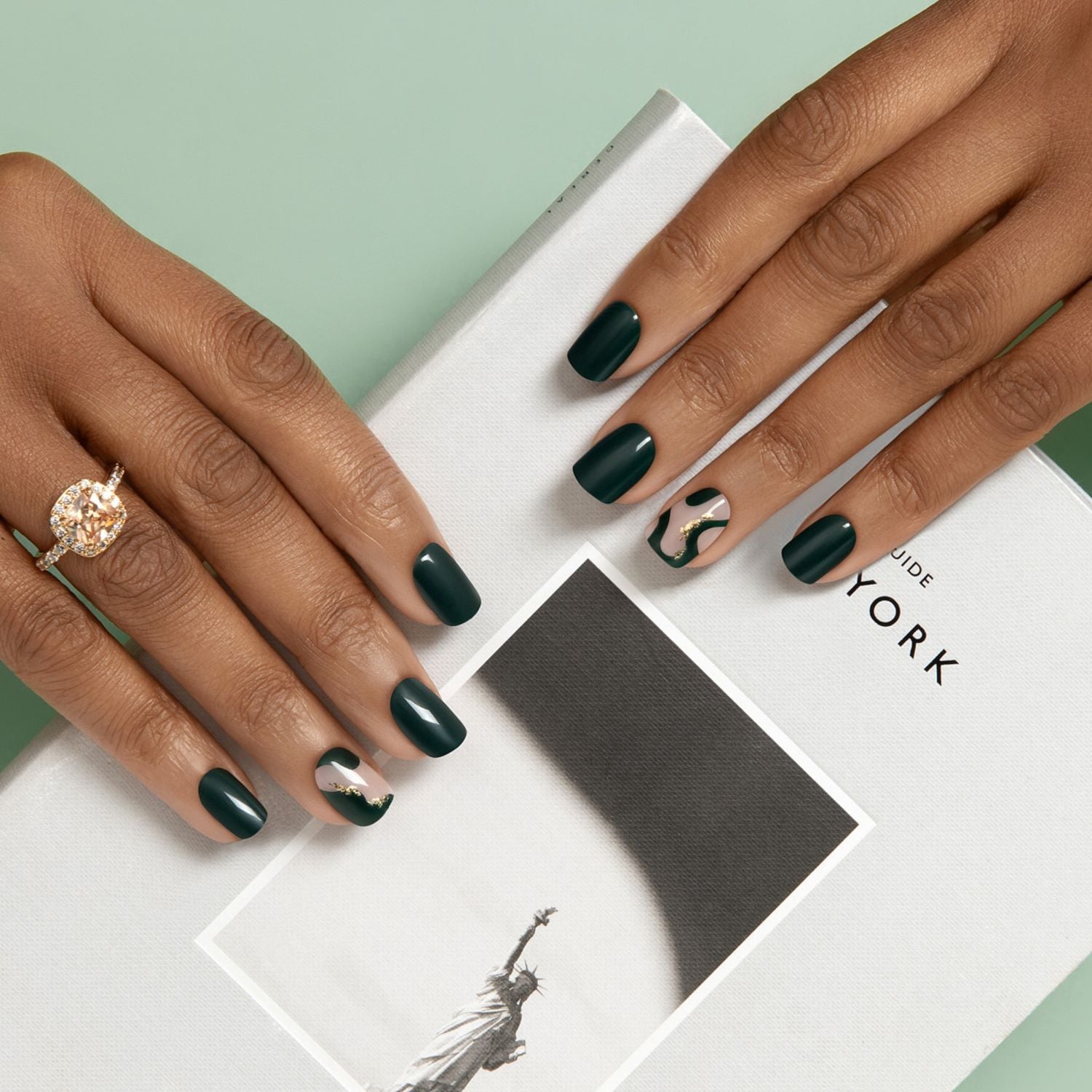 Open Arms - Squoval Weekender Press On Manicure