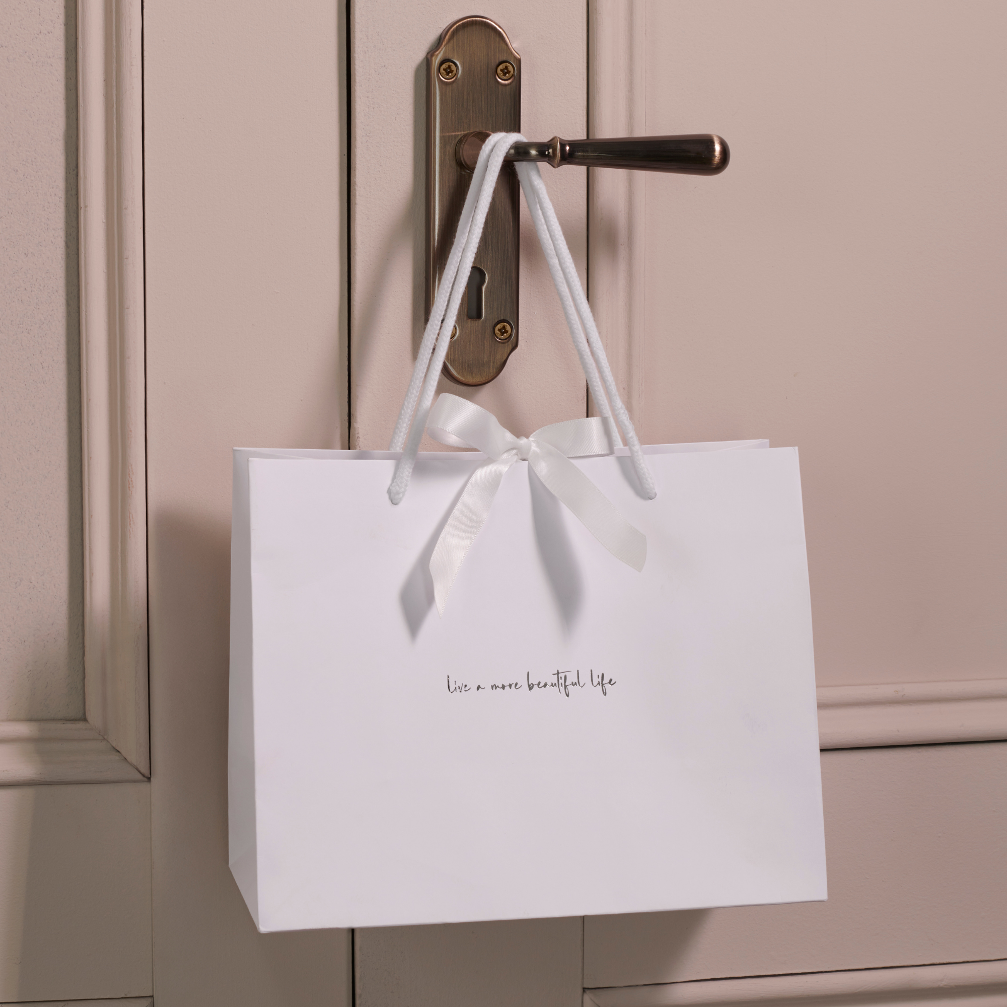Gift Bag with Facial Primer & Setting Spray