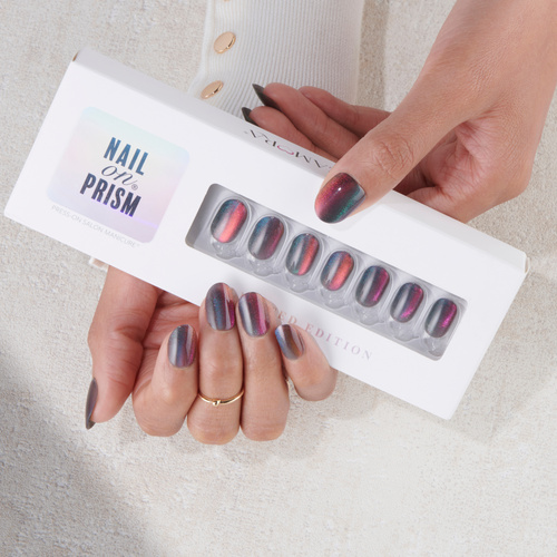 Charming - Short Oval Cat Eye Prism Nail On Press On Manicure