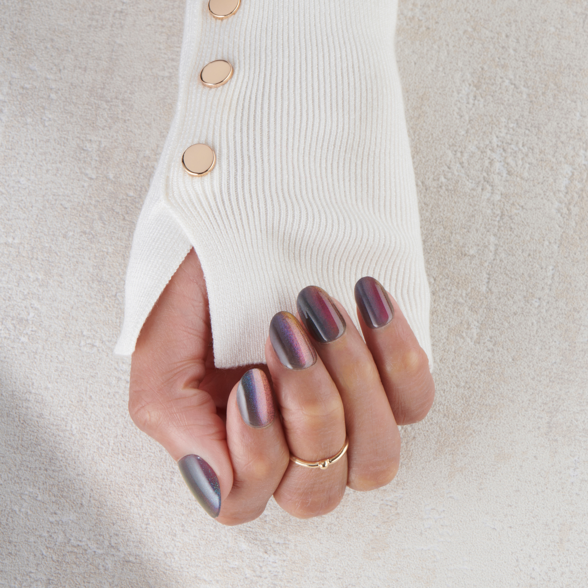 Charming - Short Oval Cat Eye Prism Nail On Press On Manicure