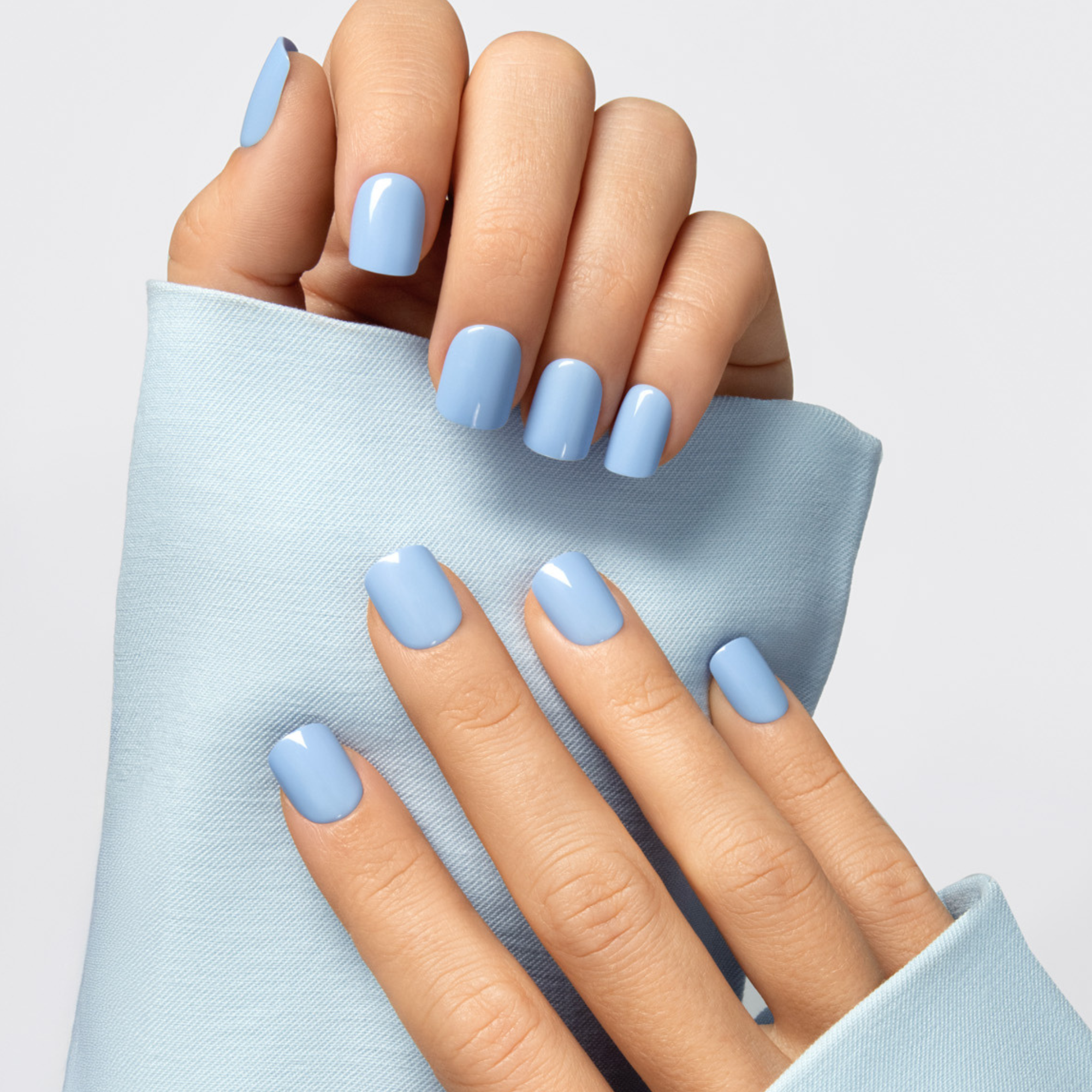 Sky Blue - Squoval Weekender Press On Manicure