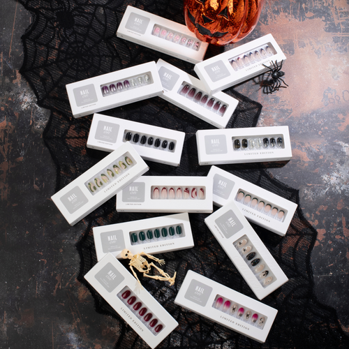 2 sets of Halloween nails for £13