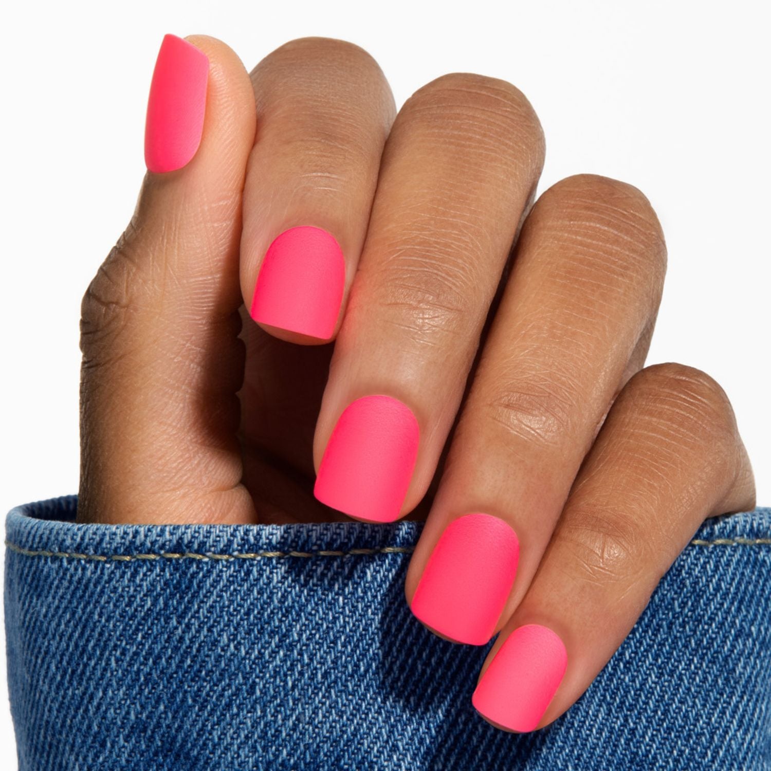 Striking Pink - Squoval Weekender Press on Manicure