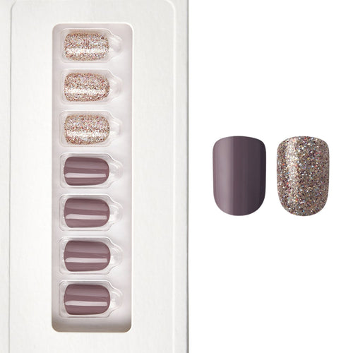 Lifetime - Squoval Weekender Press On Manicure