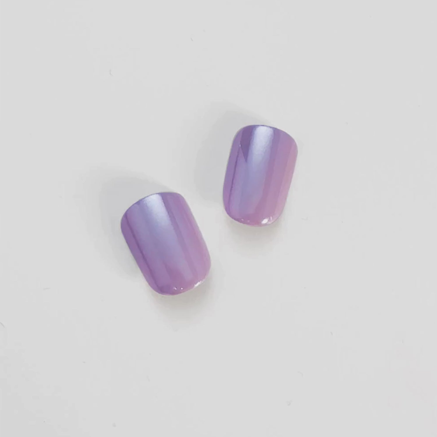 Mischievous - Short Squoval Mirror Prism Nail On Press On Manicure